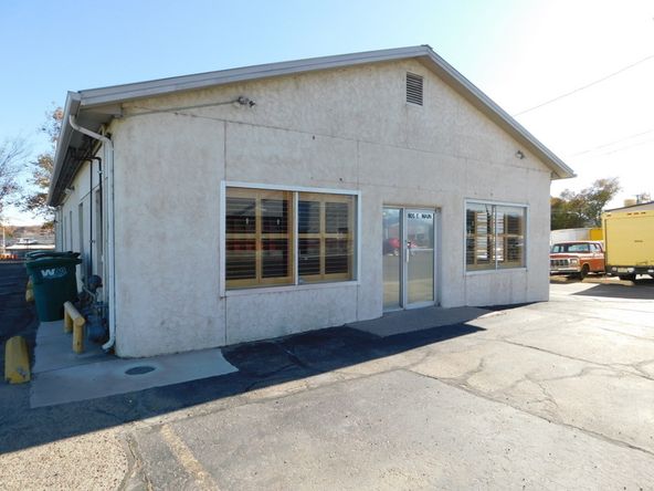 805 E Main St, Farmington, NM 87401